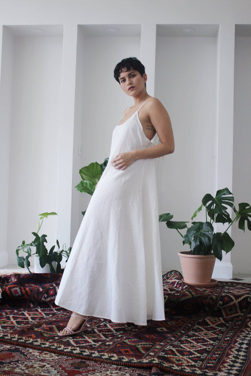 Robe longue blanche sans dos pour femmes, broderie de perles, lin écologique