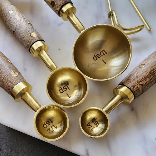 Gibb & Daan - Wooden Measuring Spoons Set-Gold Finish-Brass Inlay Handles