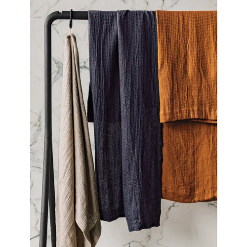 Charcoal Linen Bath Towel