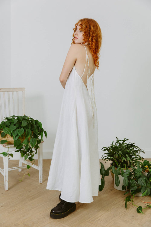 Robe longue blanche sans dos pour femmes, broderie de perles, lin écologique