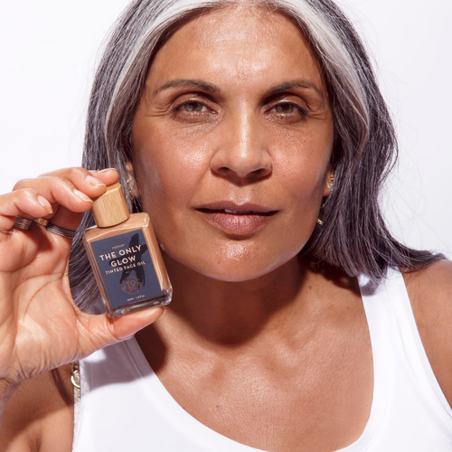 The Organic Skin Co. - The Only Glow - Restorative and Hydrating Tinted Face Oil