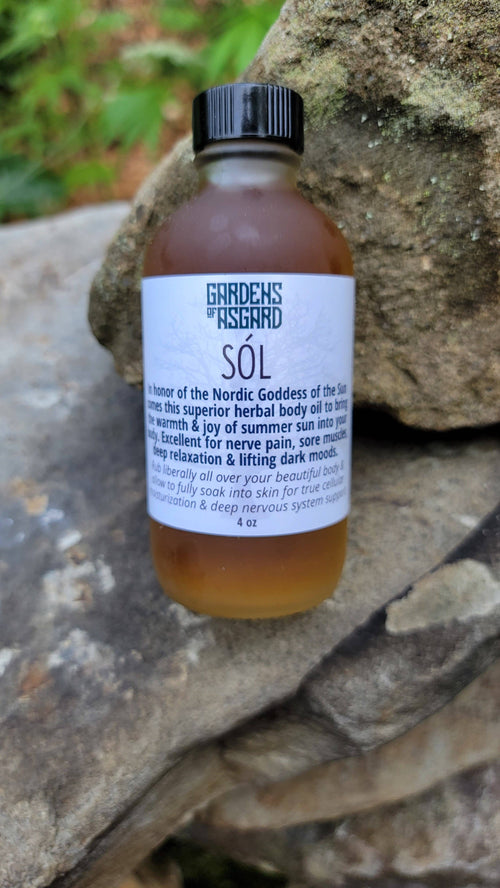 SÓL :: Herbal Body Oil - St Johns Wort